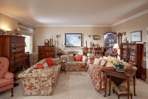 Sitting Room - click for photo gallery